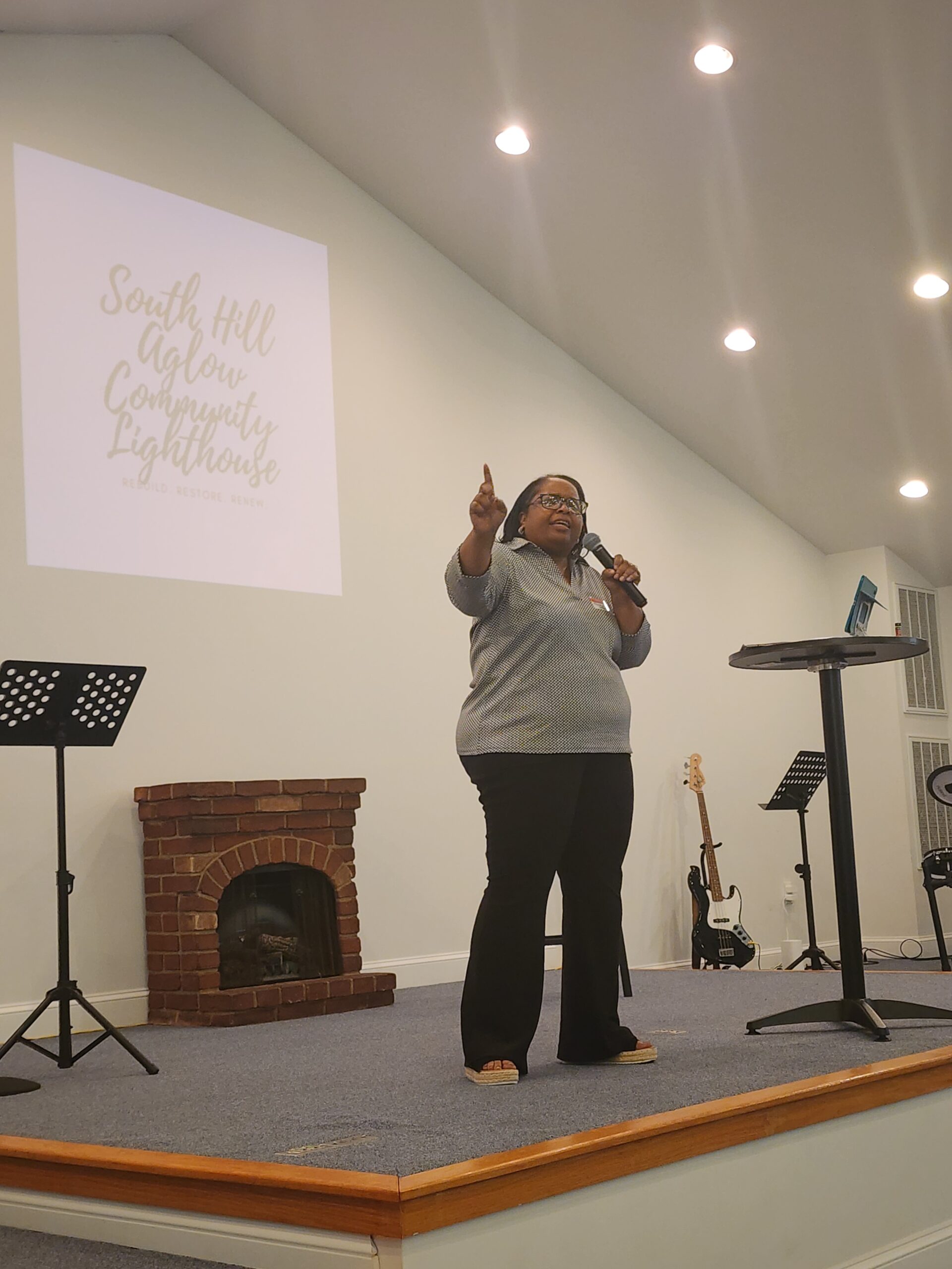 Pastor Alfredia Lee, our Vice President of Financial Development, was the proclaimer for the May Fellowship! Her topic as "Be Rooted and Grounded in Your Faith!"